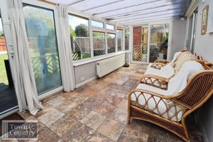 RED BARN ROAD- click for photo gallery